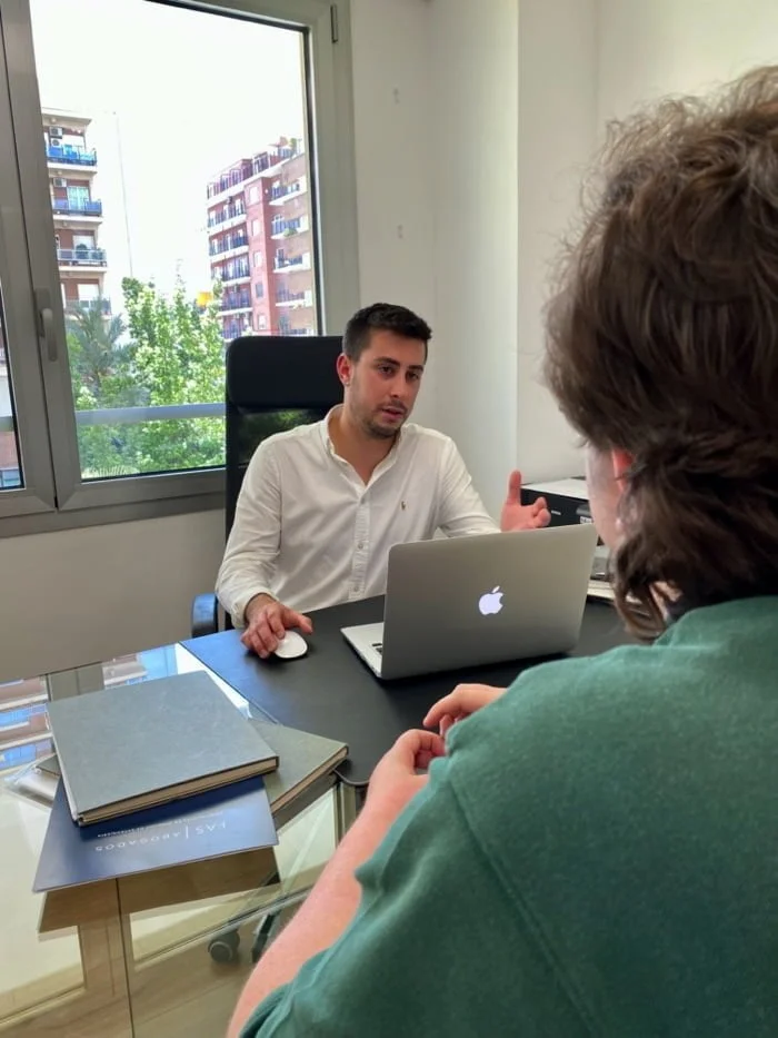 Carles García Fas, abogado de extranjería en Valencia y Castellón.